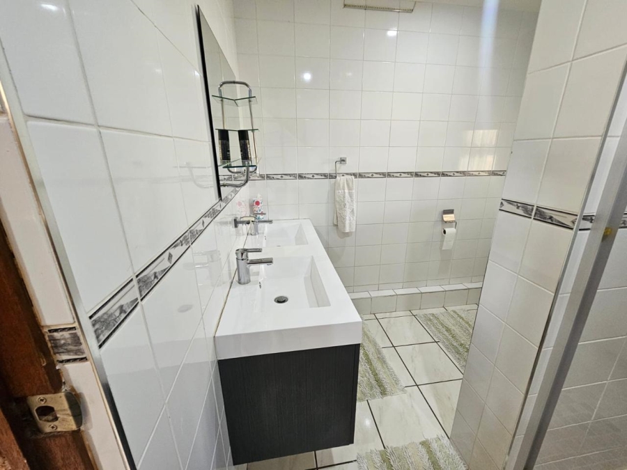 3 Bedroom Property for Sale in Sasolburg Rural Free State